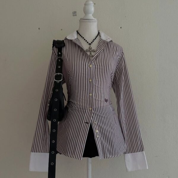 Broquesters Women’s Vintage Fitted Shirt – Elegant Button Down, Retro Chic, Slim Fit for Everyday Styling